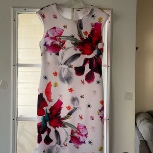 New without tags T Tahiti Floral Dress